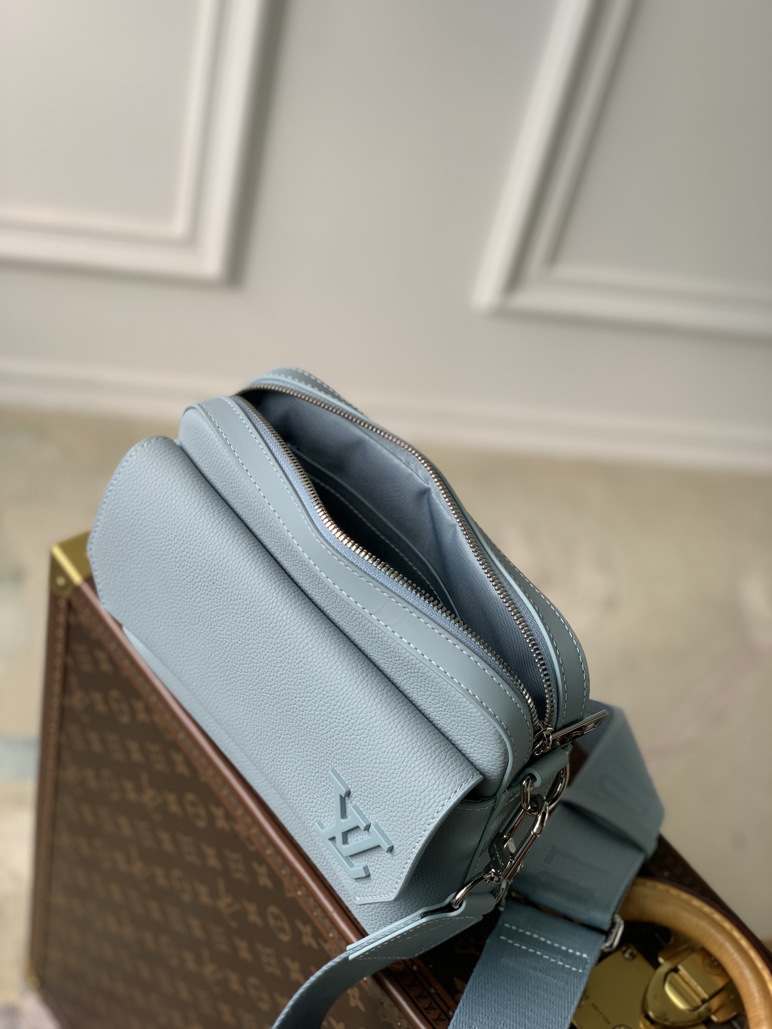 Mens LV Satchel bags